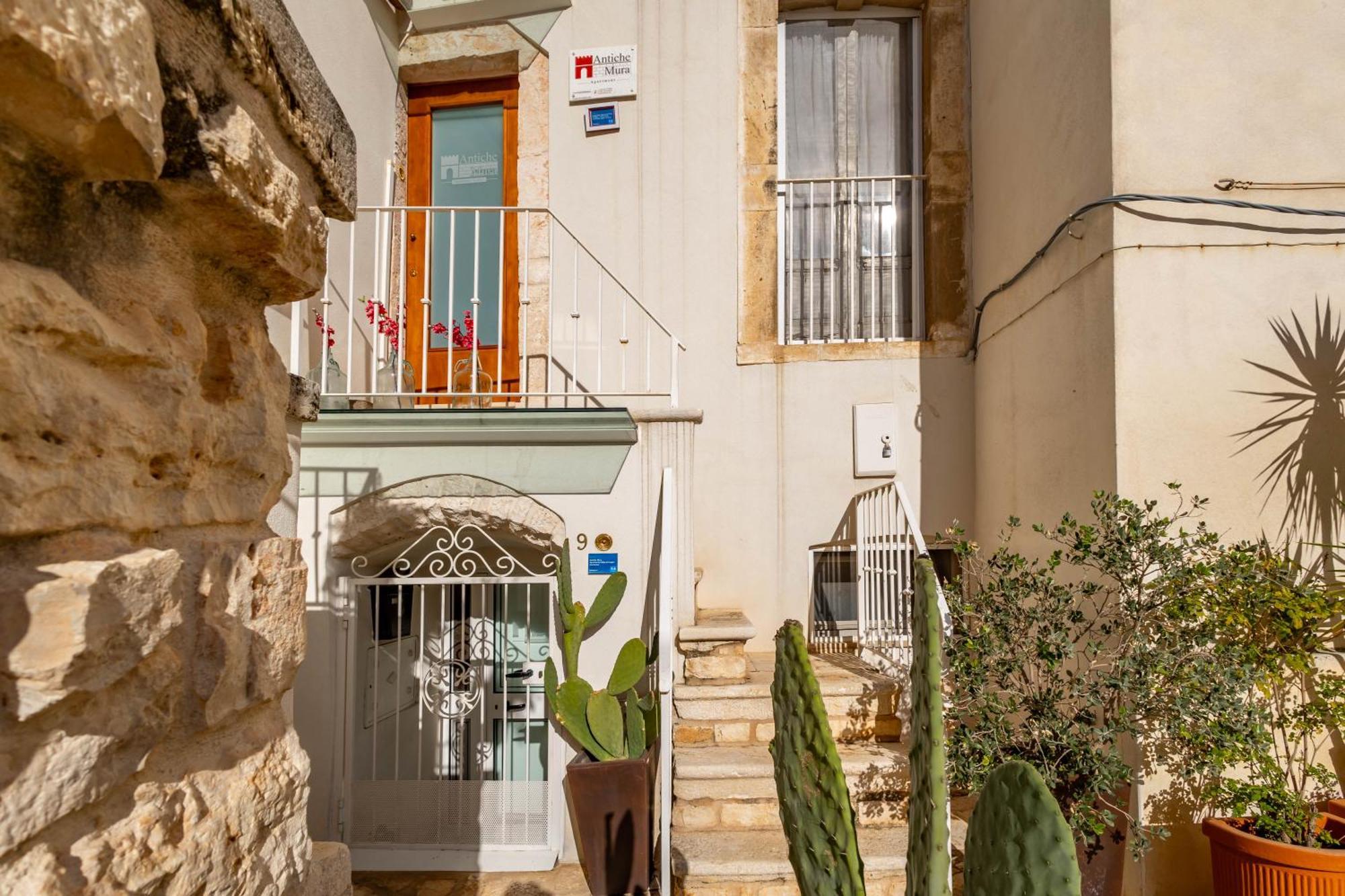 Antiche Mura Apartments"Nido Di Puglia" Monovano Turi Exteriör bild