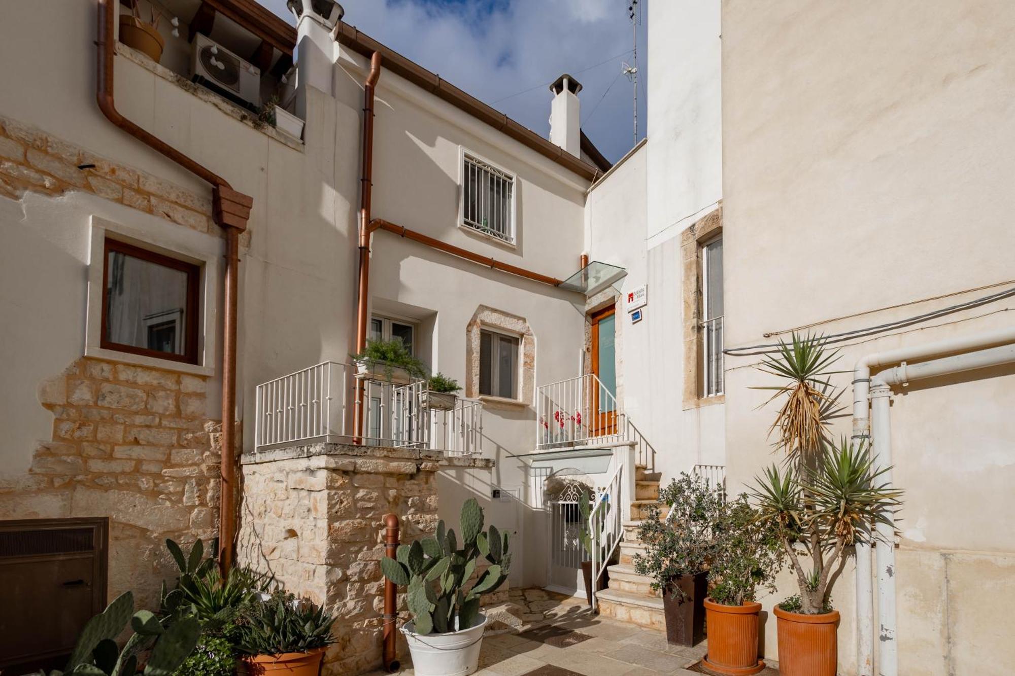 Antiche Mura Apartments"Nido Di Puglia" Monovano Turi Exteriör bild