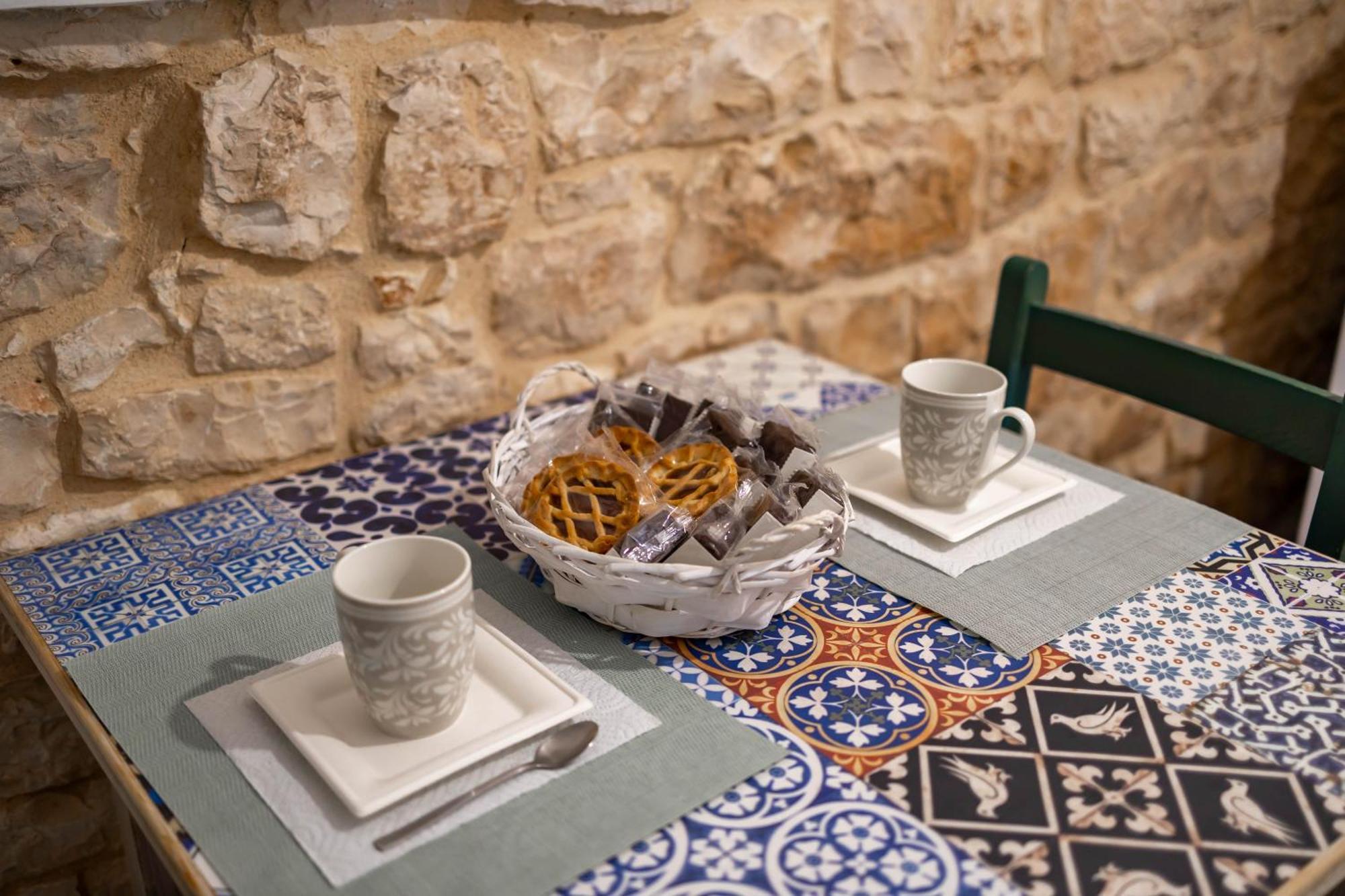 Antiche Mura Apartments"Nido Di Puglia" Monovano Turi Exteriör bild