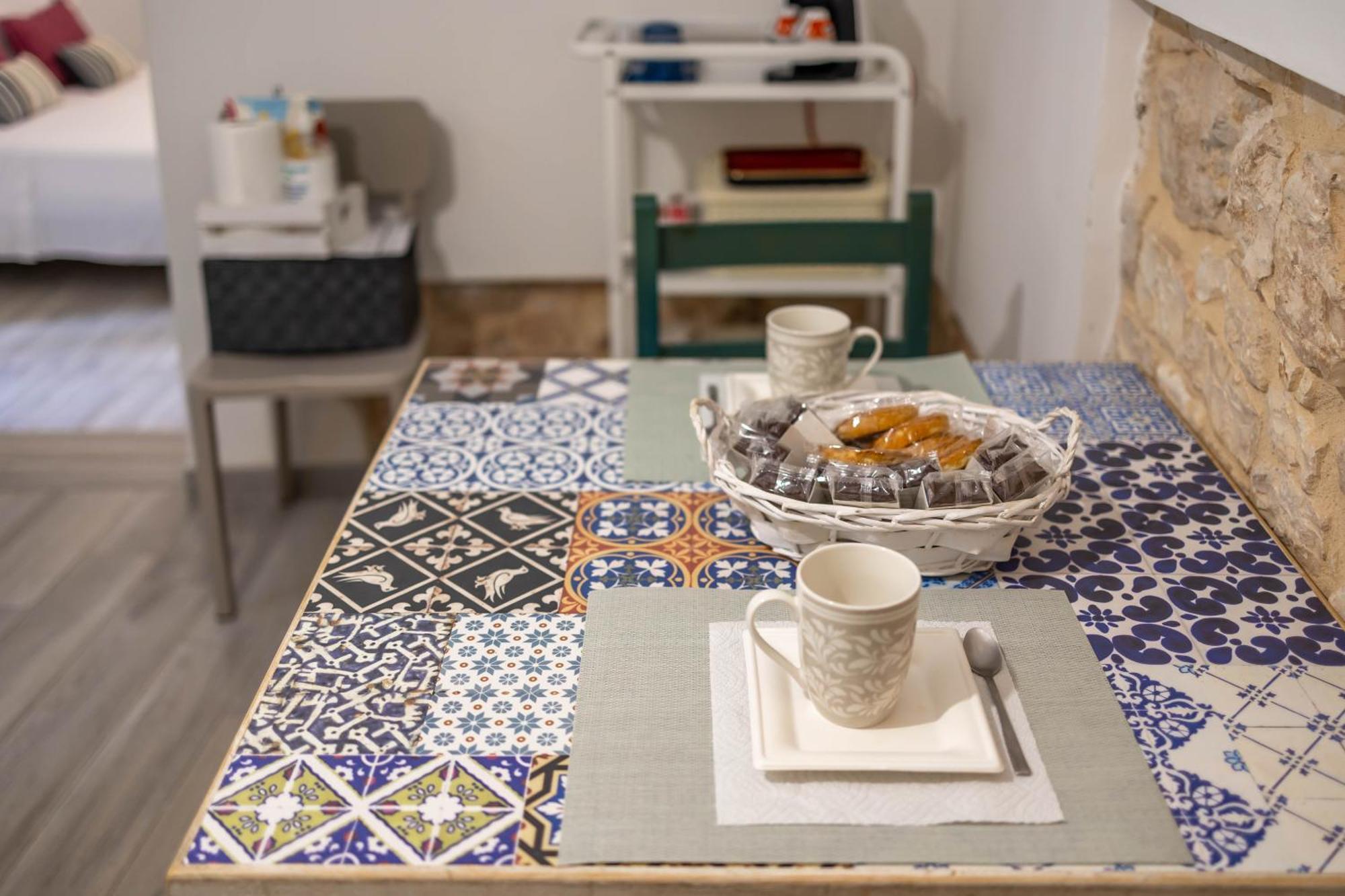Antiche Mura Apartments"Nido Di Puglia" Monovano Turi Exteriör bild