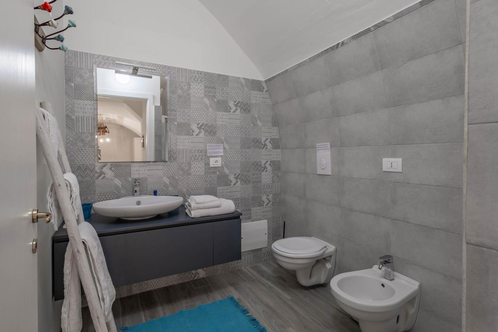 Antiche Mura Apartments"Nido Di Puglia" Monovano Turi Exteriör bild